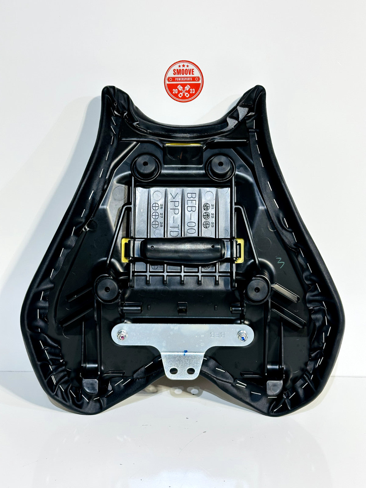 2022-2025 YAMAHA YZF R7 OEM FRONT DRIVER RIDER SEAT PAD PILON ASSEMBLY