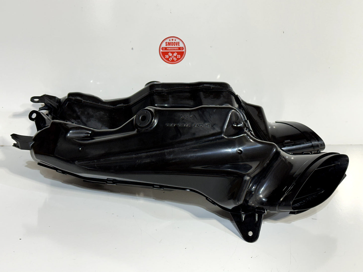 2009-2016 SUZUKI GSXR1000 GSXR 1000 OEM RIGHT LEFT RAM AIR INTAKE DUCT TUBE SET