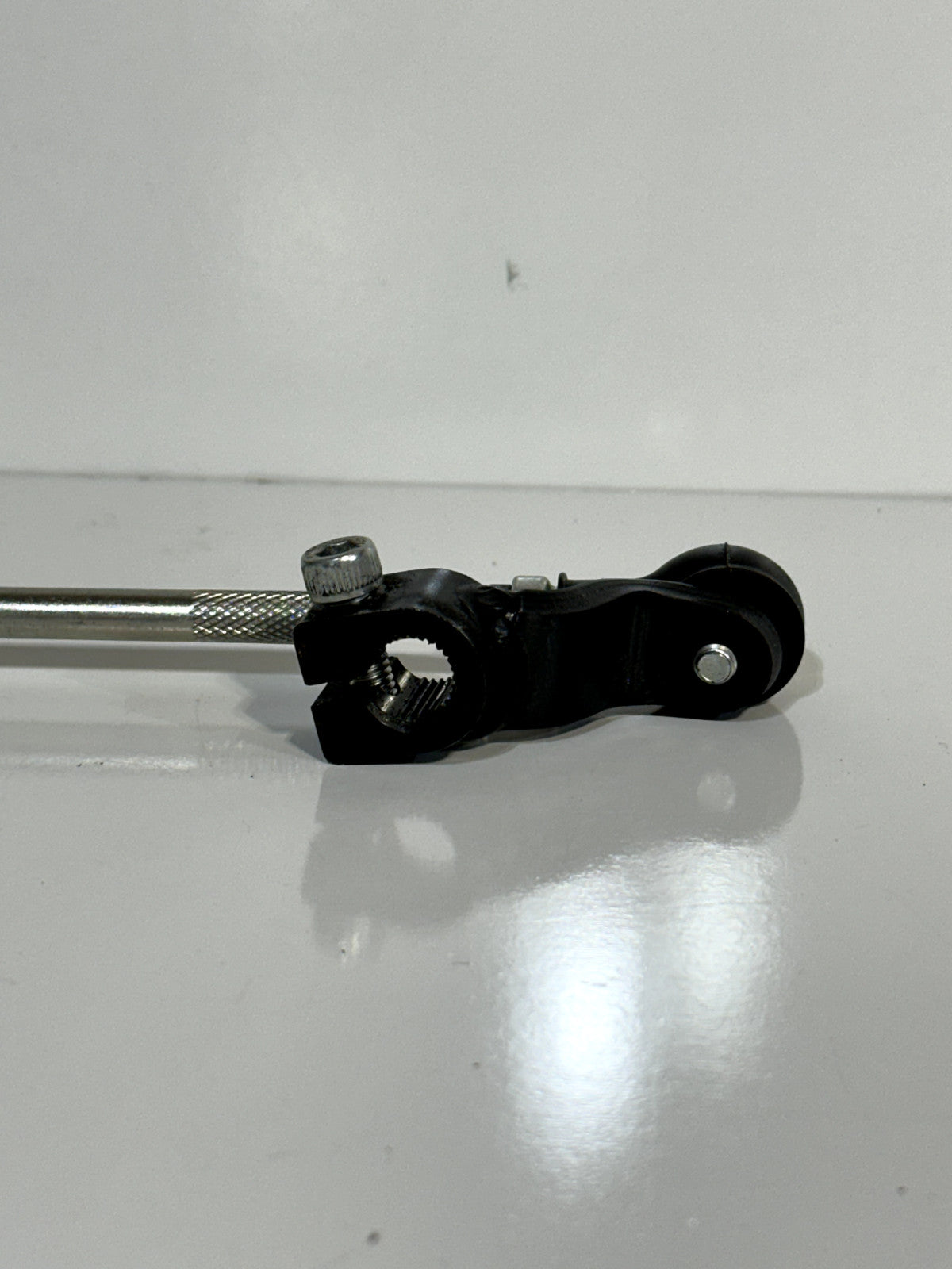2014-2017 YAMAHA FZ09 FZ-09 OEM LEFT DRIVER RIDER SHIFTER PEDAL W/ FOOT PEG