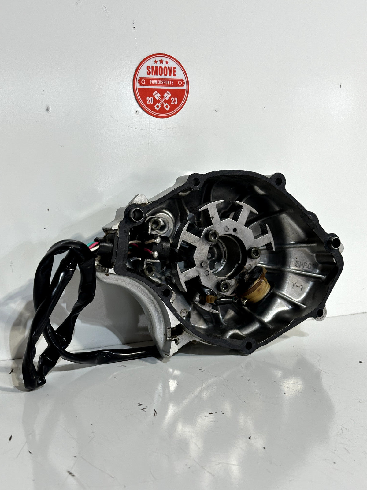 2002 YAMAHA TTR125 TTR 125 OEM STATOR MAGNETO COVER W/ STATOR MAGNETO GENERATOR