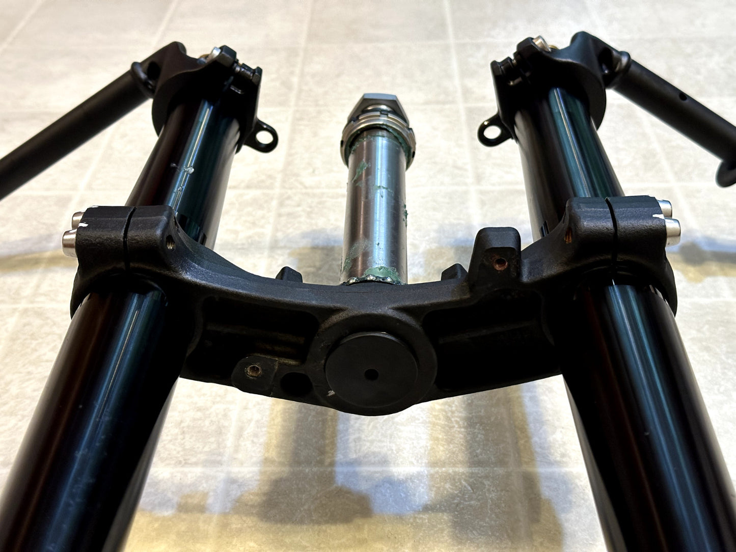 2023-2025 KAWASAKI NINJA ZX4RR OEM SHOWA FRONT FORKS SUSPENSION + TREE & CLIP ON