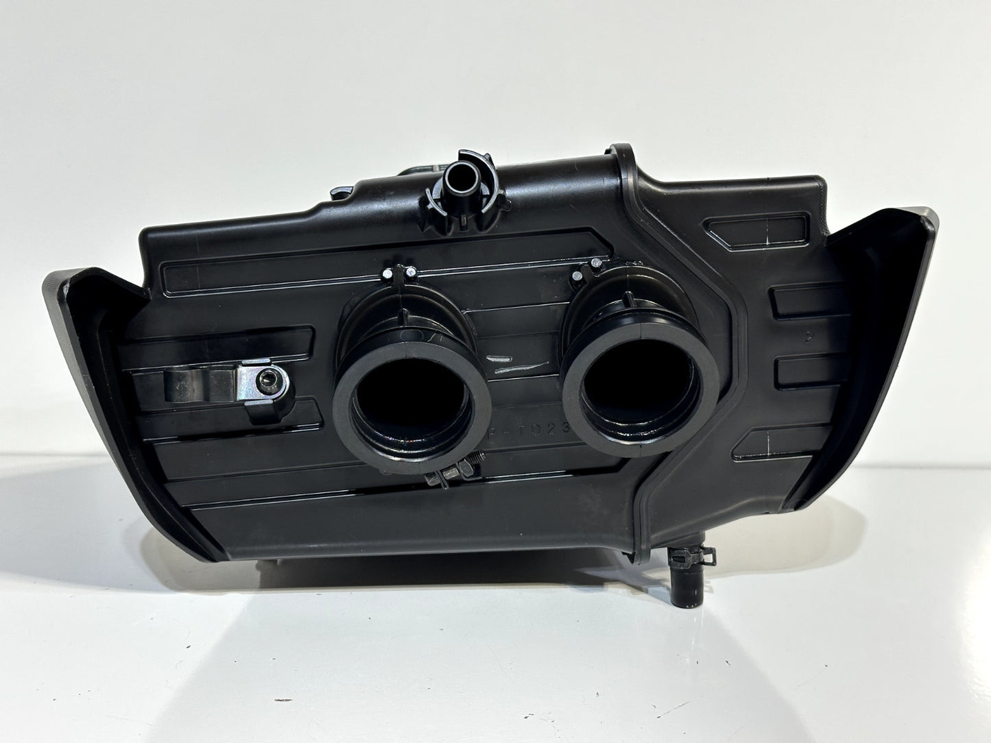 2022-2025 YAMAHA YZF R7 OEM AIR INTAKE FILTER CLEANER BOX AIRBOX ASSEMBLY