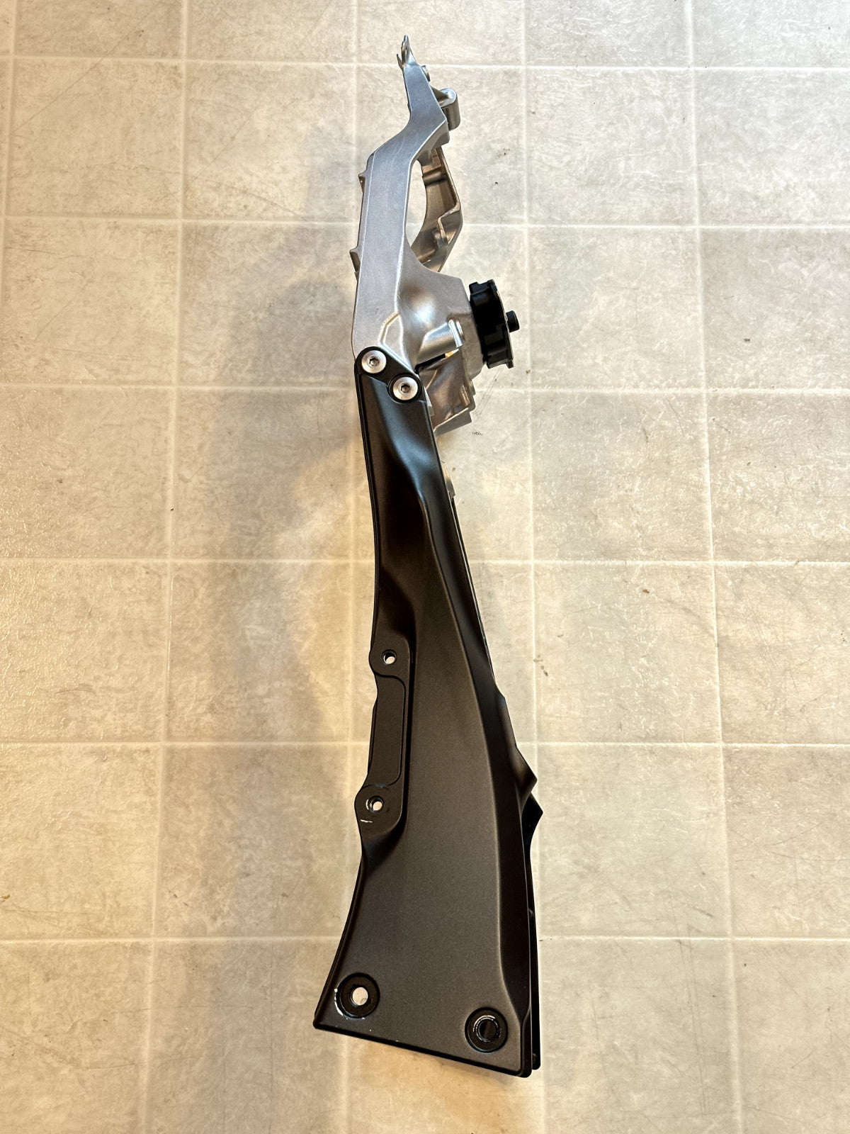 2021-2025 KAWASAKI NINJA ZX10R ZX 10 OEM REAR BACK TAIL SUBFRAME SUB FRAME
