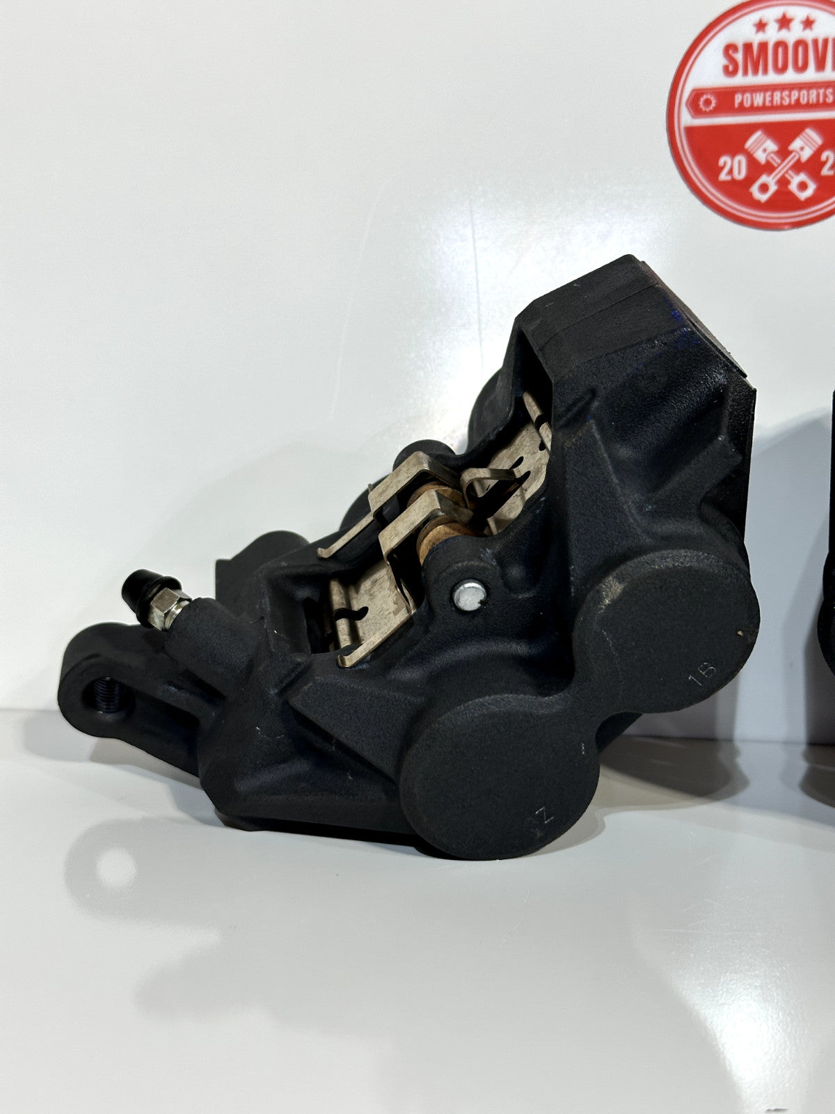2021-2025 YAMAHA MT07 MT-07 OEM LEFT RIGHT FRONT BRAKE CALIPER SET W/ BRAKE PADS