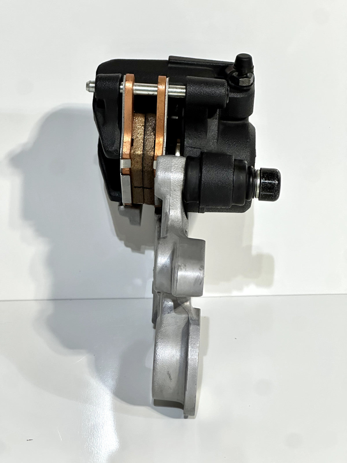 2021-2025 YAMAHA MT07 MT-07 OEM BACK REAR BRAKE CALIPER W/ BRACKET & PADS