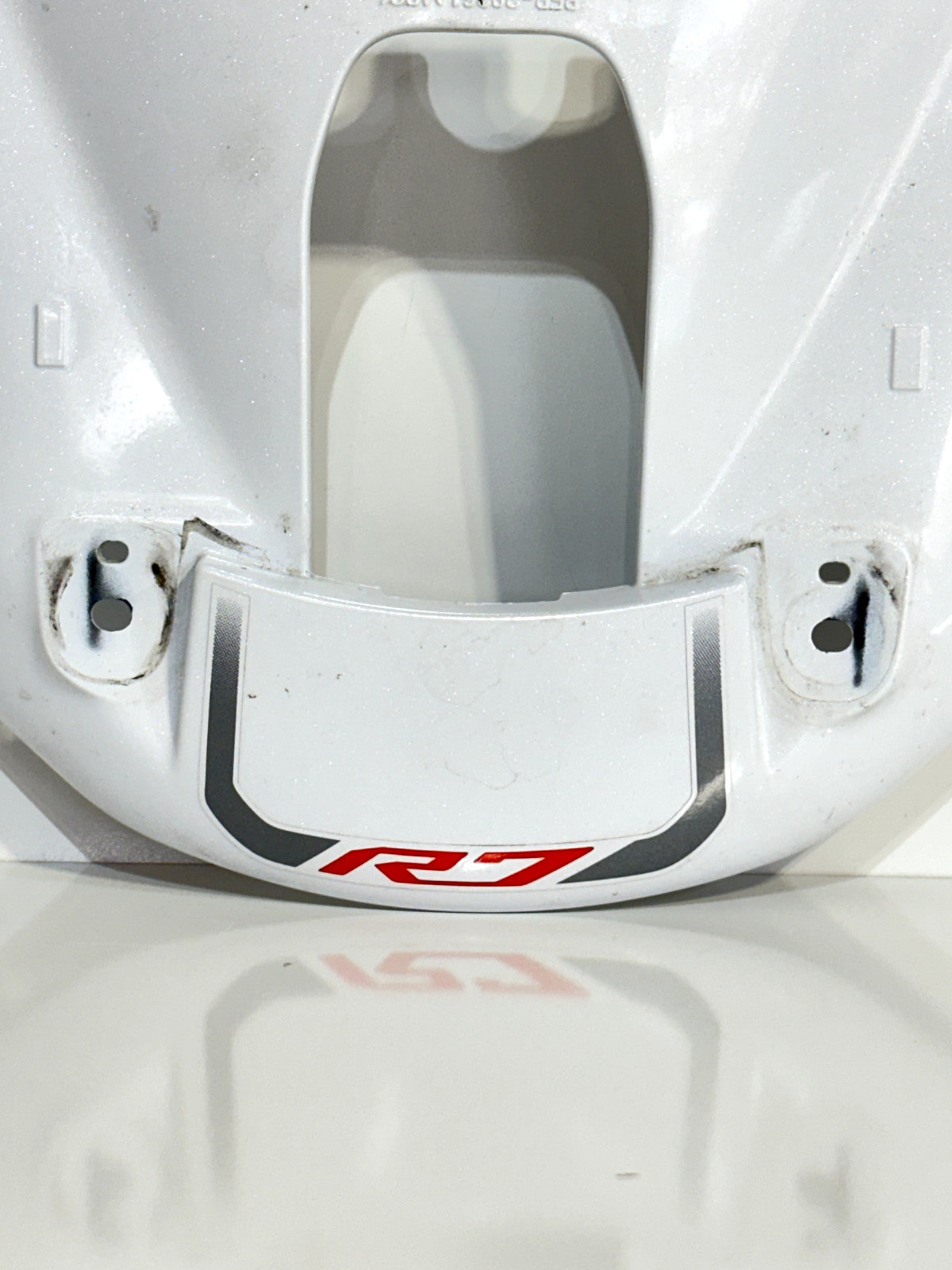 2022-2025 YAMAHA YZF R7 OEM FRONT LOWER NOSE PLATE COWLING COWL FAIRING WHITE