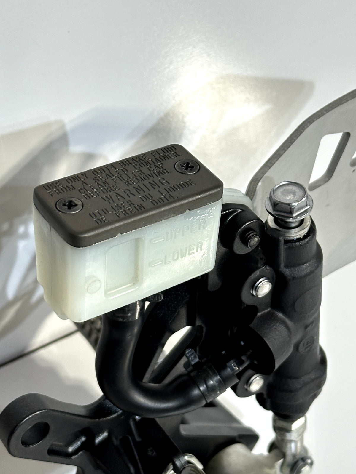 2021-2025 KAWASAKI NINJA ZX10R ZX 10 OEM REAR BRAKE MASTER CYLINDER W/ FOOT PEG