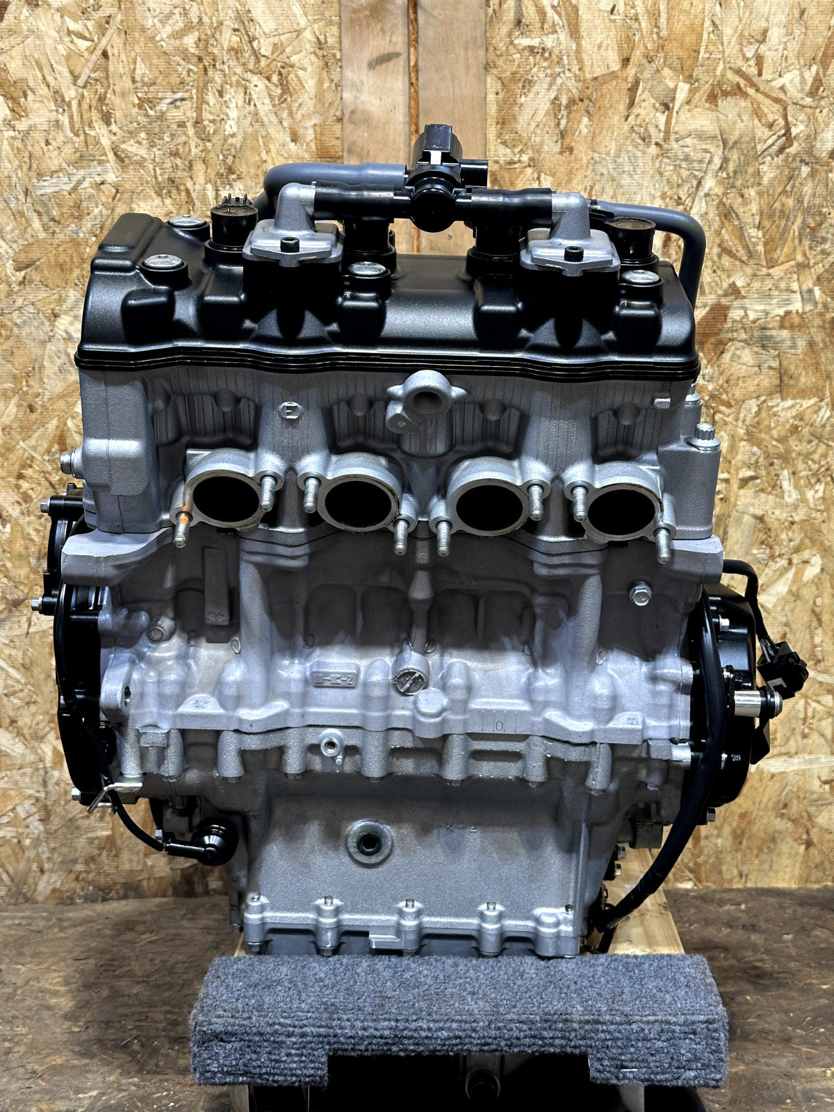 2024-2025 KAWASAKI NINJA ZX6R OEM COMPLETE ENGINE MOTOR ASSEMBLY 806 MILES MINT✅