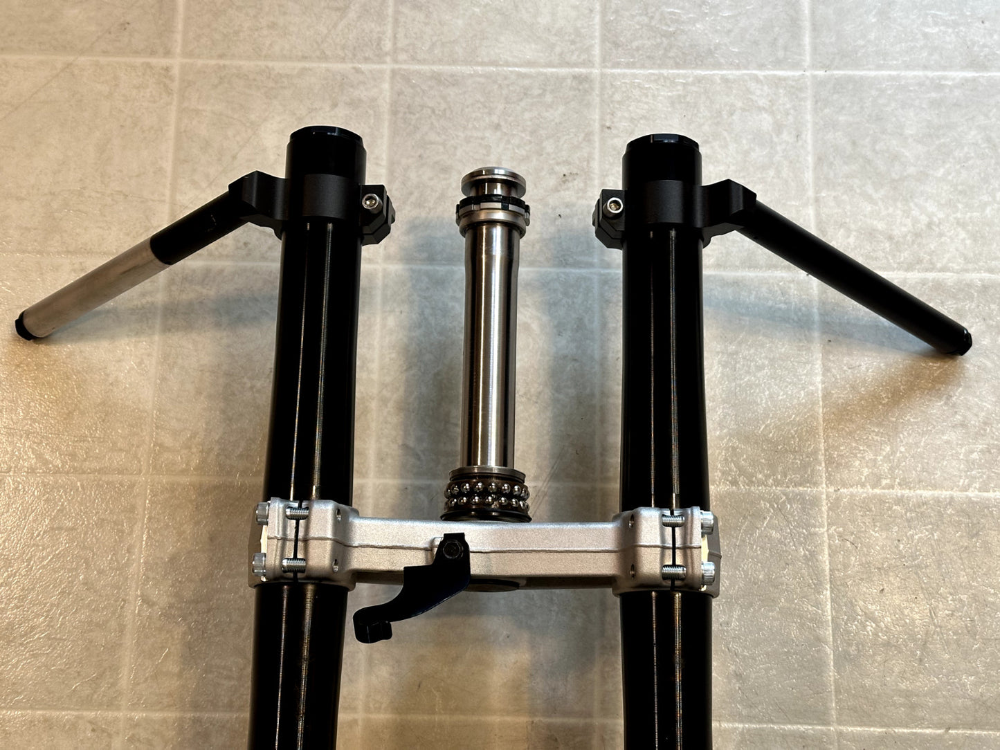 2019-2025 KAWASAKI NINJA ZX6R FRONT FORKS FORK SHOCK SUSPENSION W/ CLIP ON SET