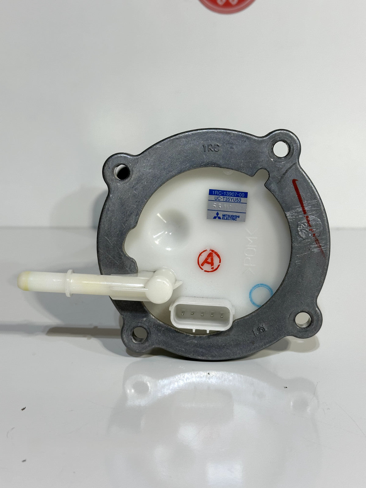 2014-2017 YAMAHA FZ09 FZ-09 OEM GAS FUEL PUMP PETROL SENDER UNIT 1RC-13907-00