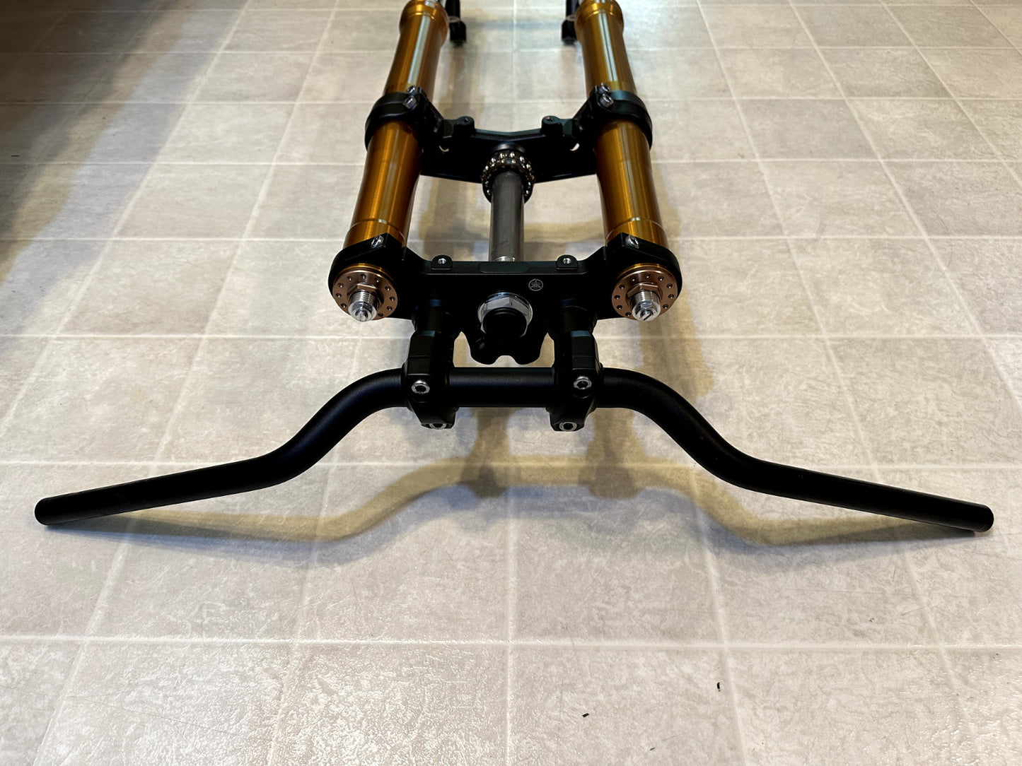 2022-2025 YAMAHA XSR900 XSR 900 OEM FRONT FORKS SUSPENSION W/ TRIPLE TREE & BARS