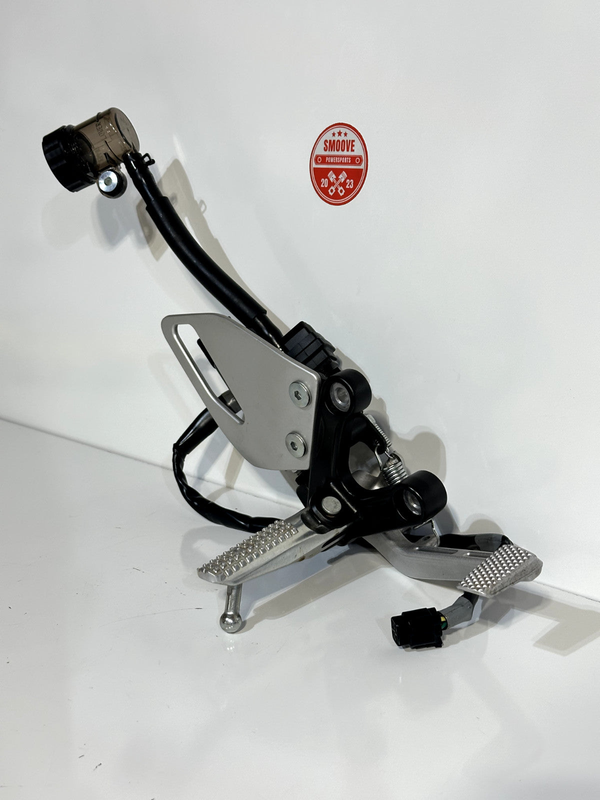 2022-2025 YAMAHA XSR900 XSR 900 OEM REAR BACK BRAKE MASTER CYLINDER W/ FOOT PEG