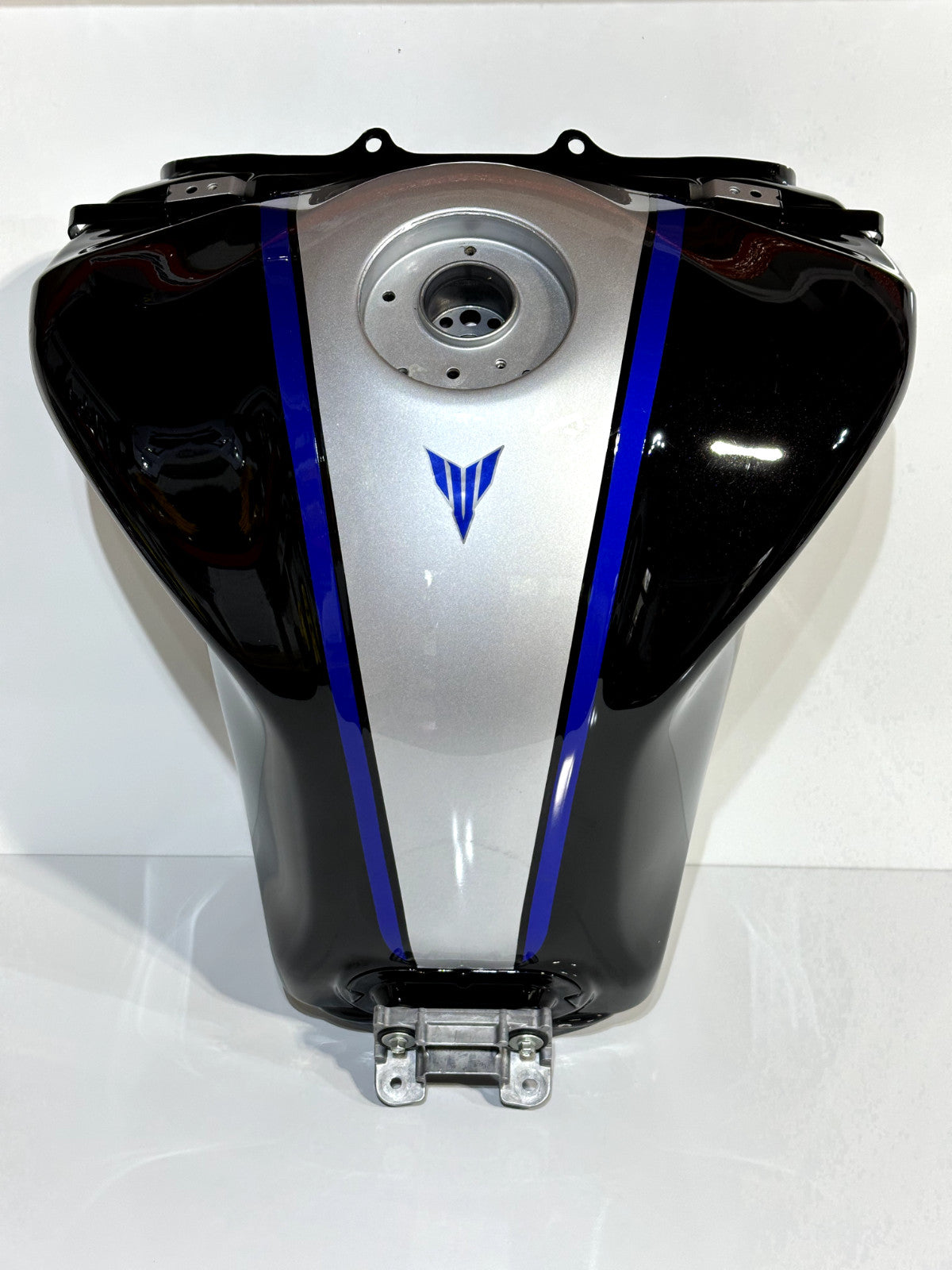 2021-2023 YAMAHA MT09 SP MT-09 SP OEM GAS FUEL TANK PETROL RESERVOIR FUEL CELL