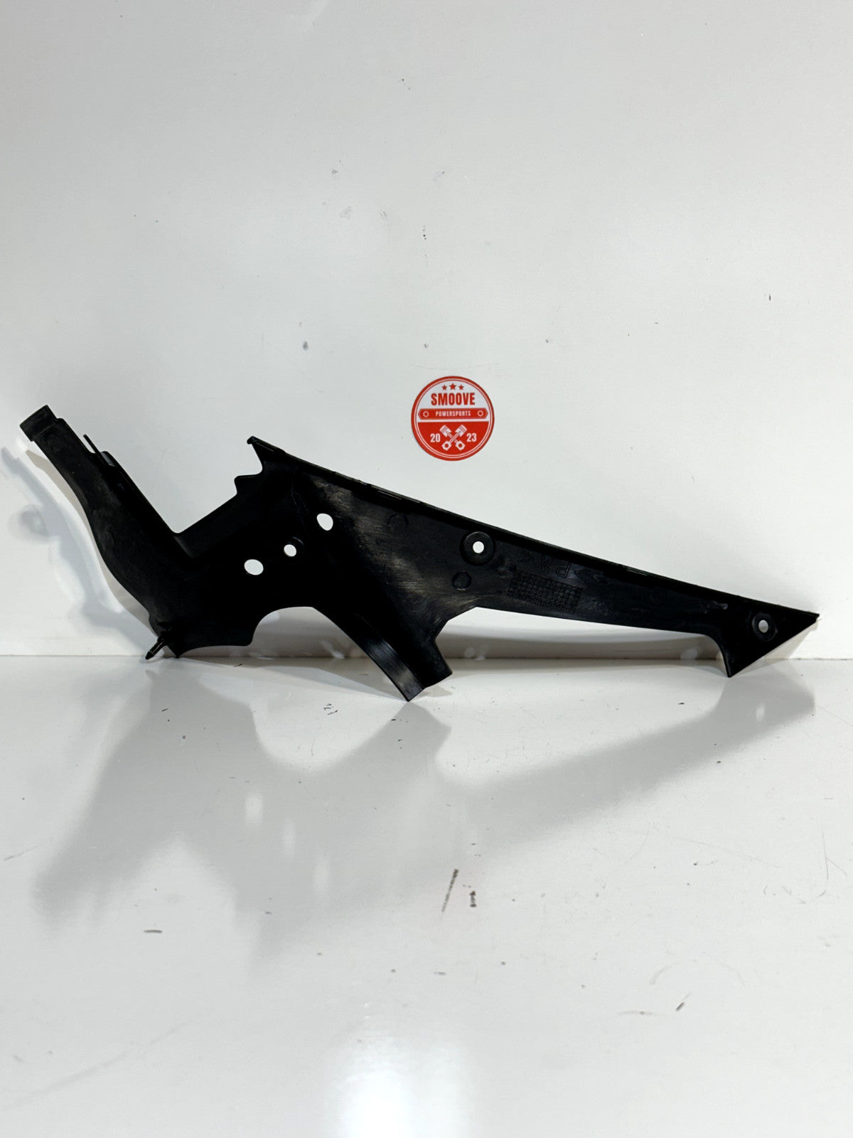 2020-2025 YAMAHA YZF R1 OEM RIGHT SIDE INNER FRONT LOWER UNDER TRIM B3L-2836L