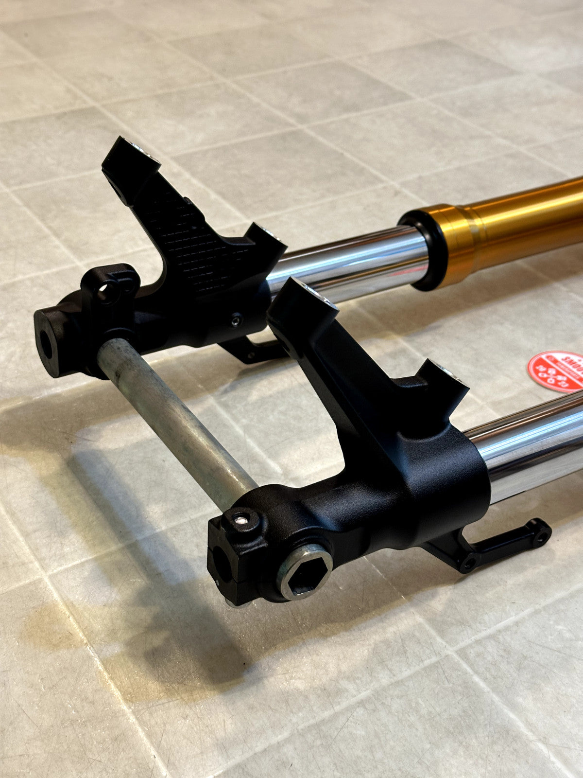 2022-2025 YAMAHA XSR900 XSR 900 OEM FRONT FORKS SUSPENSION W/ TRIPLE TREE & BARS