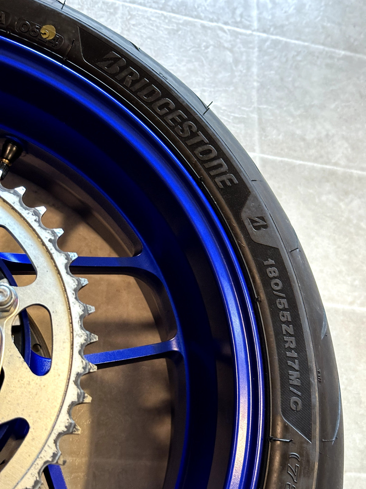 2021-2025 YAMAHA MT09 MT-09 SP OEM REAR BACK WHEEL RIM TIRE SPROCKET ROTOR BLUE