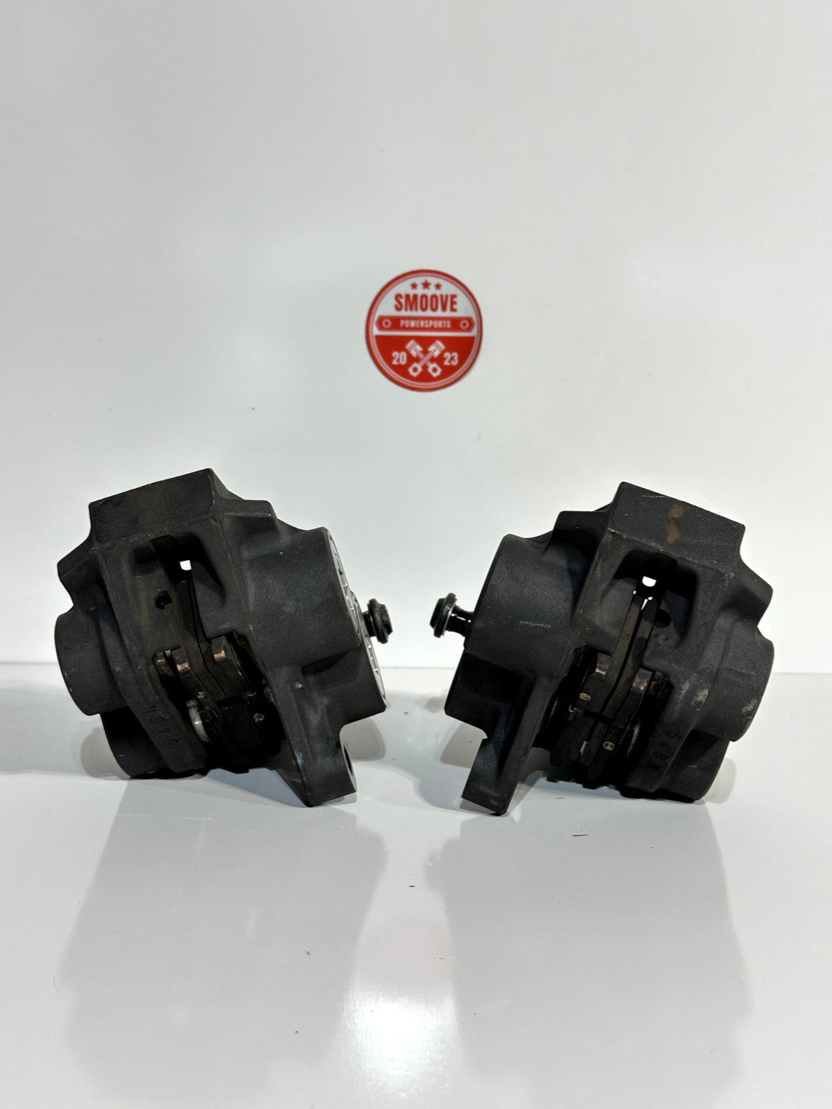 2014-2017 YAMAHA FZ07 FZ-07 OEM FRONT LEFT RIGHT BRAKE CALIPER SET PAIR W/ PADS