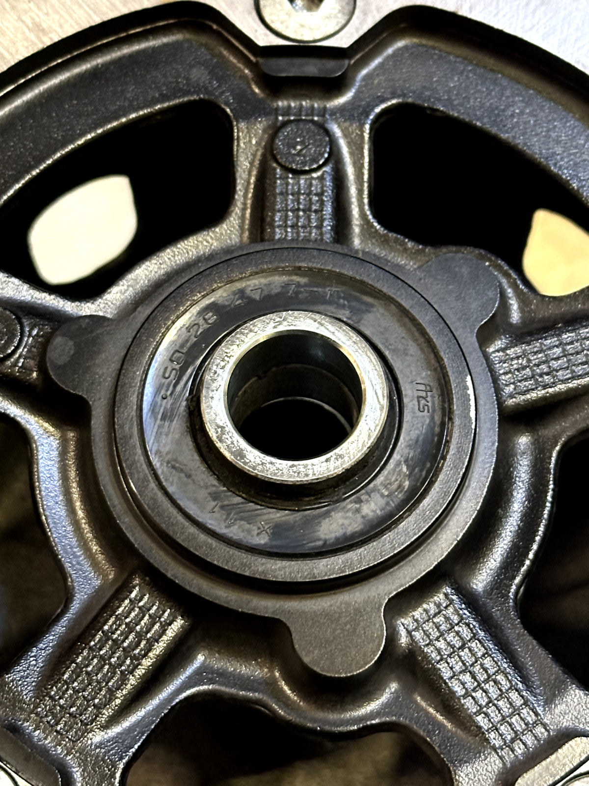 2014-2017 YAMAHA FZ09 FZ-09 OEM REAR BACK WHEEL RIM ROTOR SPROCKET TIRE BLACK