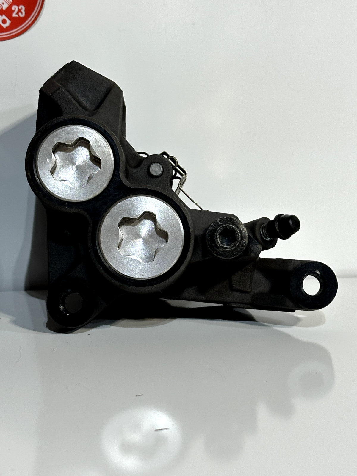 2014-2017 YAMAHA FZ07 FZ-07 OEM FRONT LEFT RIGHT BRAKE CALIPER SET PAIR W/ PADS