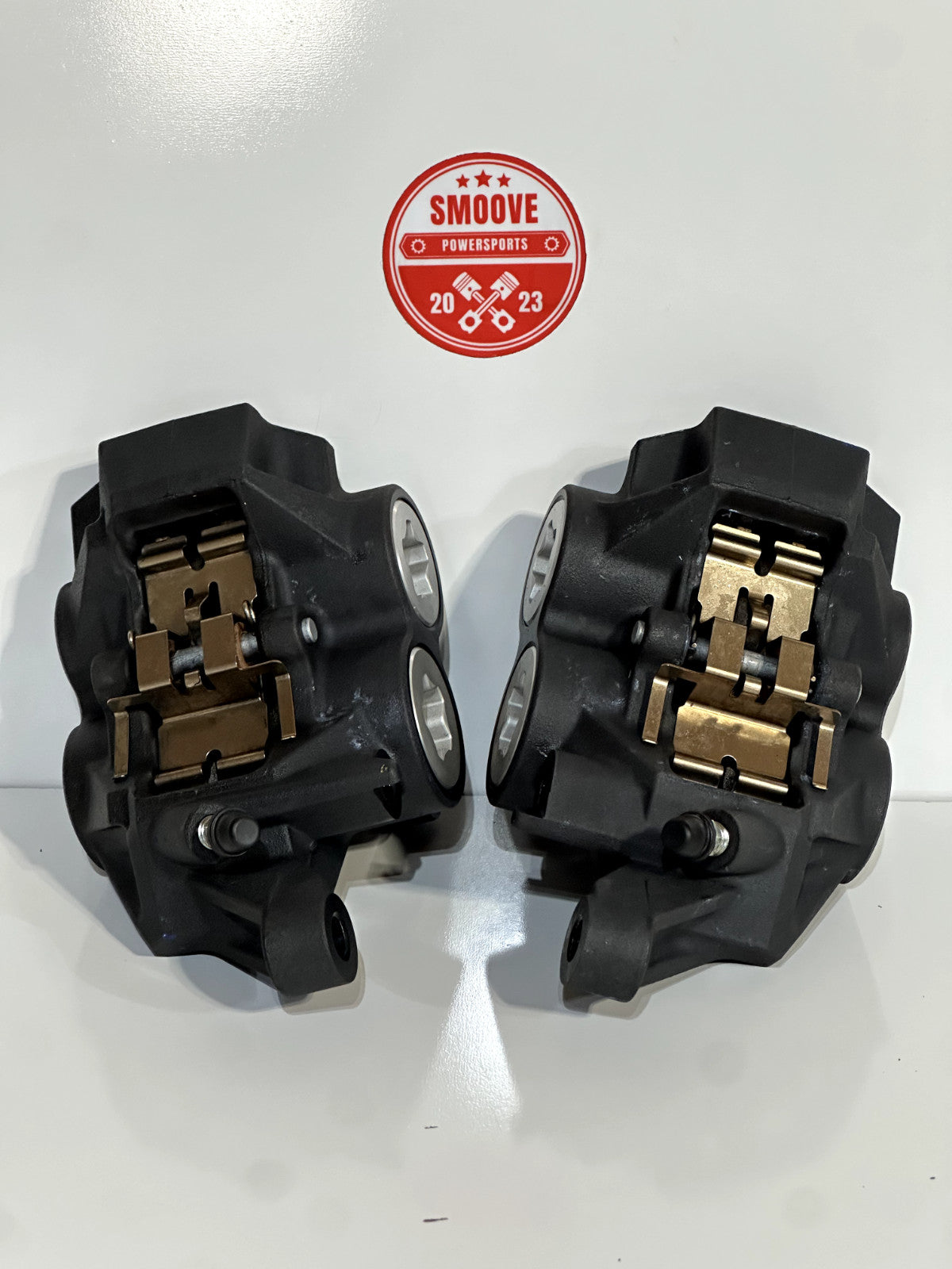 2021-2025 YAMAHA MT07 MT-07 OEM LEFT RIGHT FRONT BRAKE CALIPER SET W/ BRAKE PADS