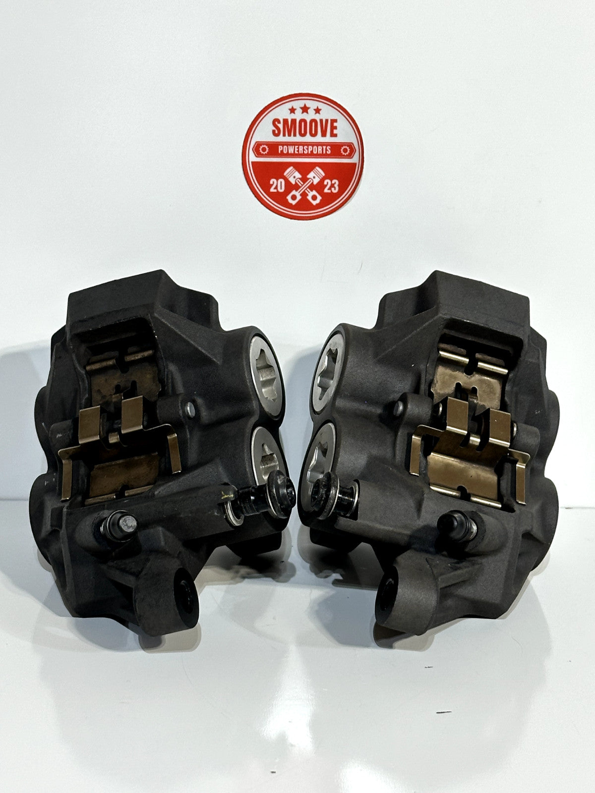 2014-2017 YAMAHA FZ07 FZ-07 OEM FRONT LEFT RIGHT BRAKE CALIPER SET PAIR W/ PADS
