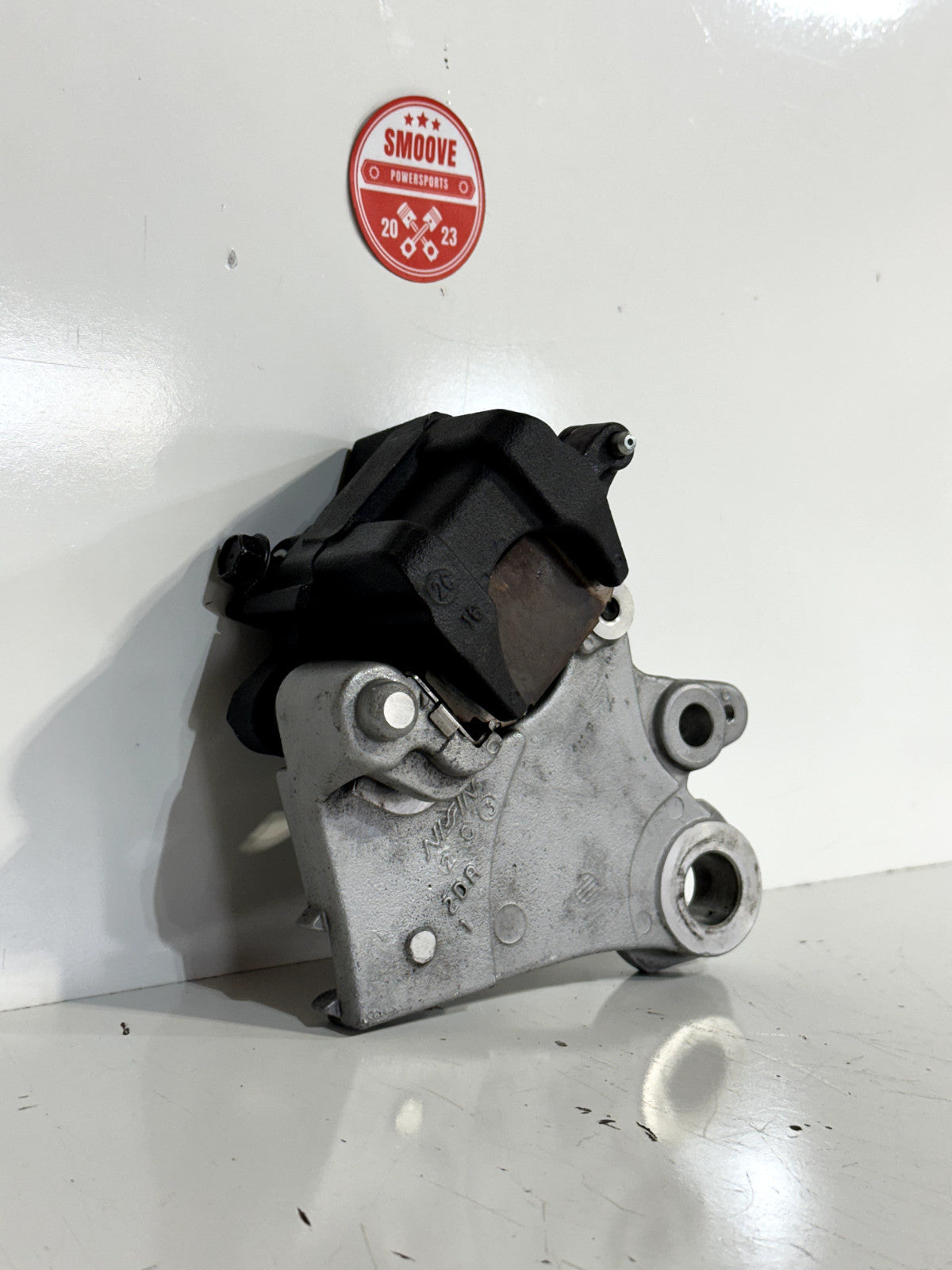 2022-2024 YAMAHA YZF R7 YZFR7 OEM REAR BACK BRAKE CALIPER & PADS W MOUNT BRACKET