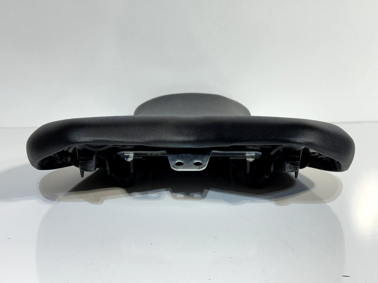 2022-2025 YAMAHA YZF R7 OEM FRONT DRIVER RIDER SEAT PAD PILON ASSEMBLY