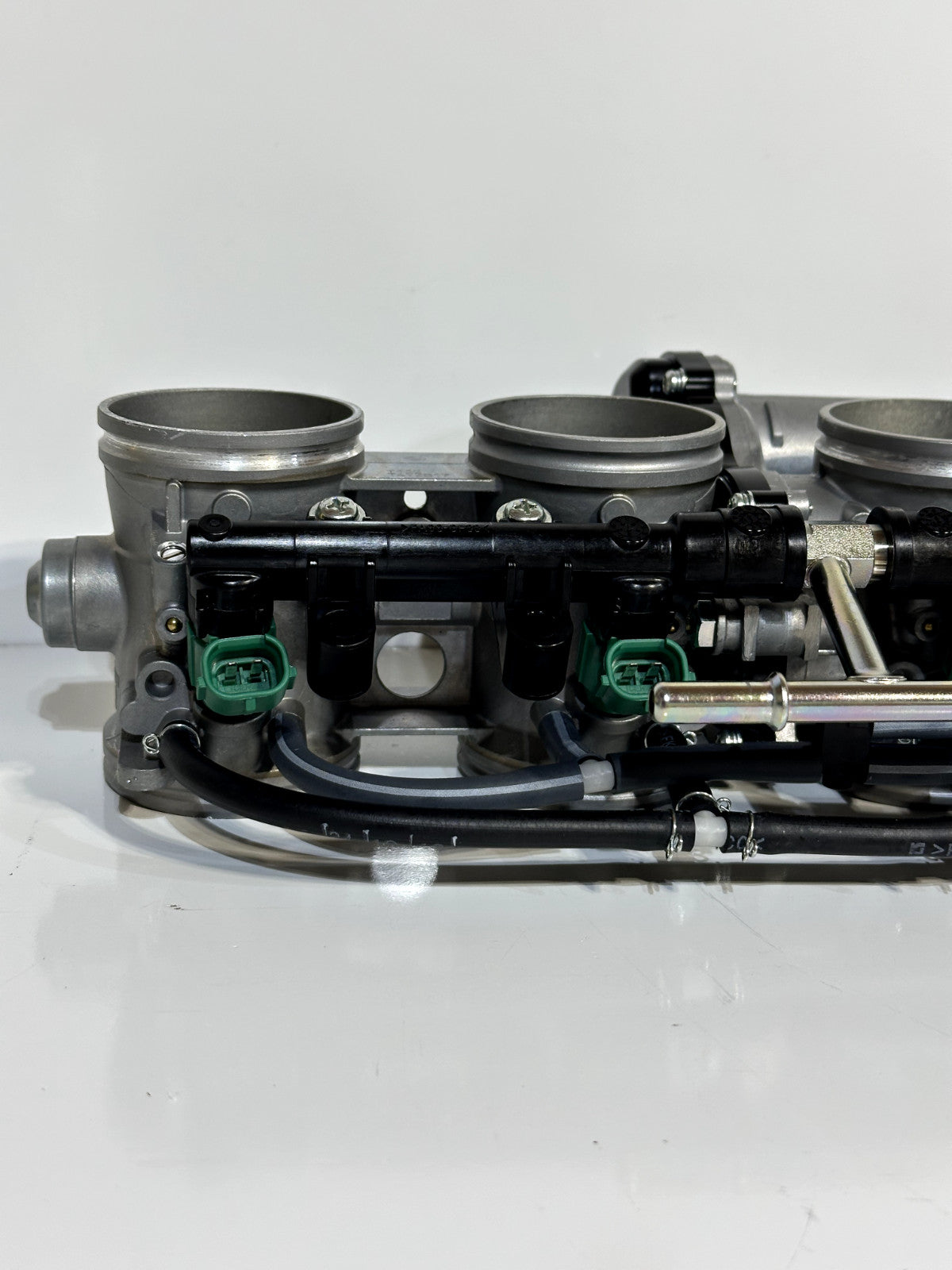 2024-2025 KAWASAKI NINJA ZX10R ZX 10 OEM THROTTLE BODY W/ FUEL INJECTORS + RAIL