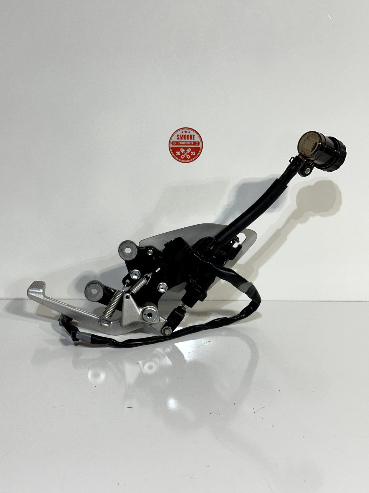 2022-2025 YAMAHA XSR900 XSR 900 OEM REAR BACK BRAKE MASTER CYLINDER W/ FOOT PEG