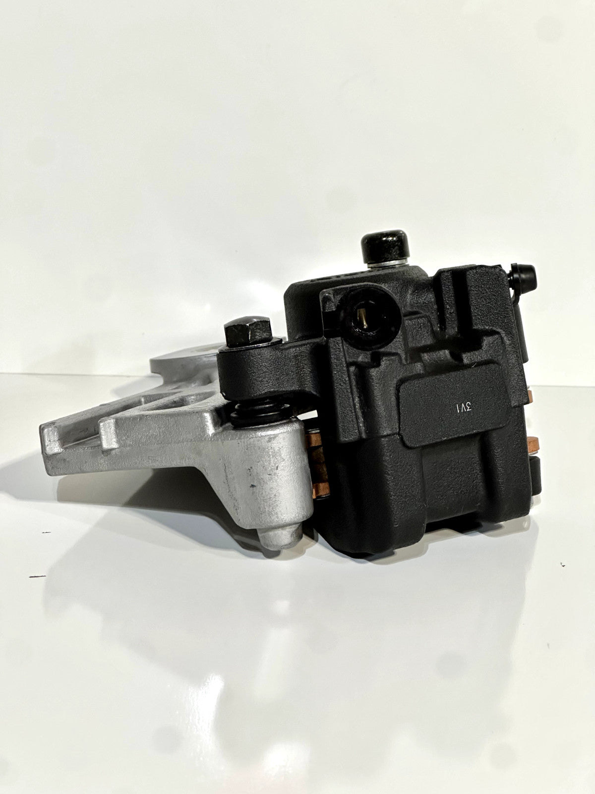2021-2025 YAMAHA MT07 MT-07 OEM BACK REAR BRAKE CALIPER W/ BRACKET & PADS