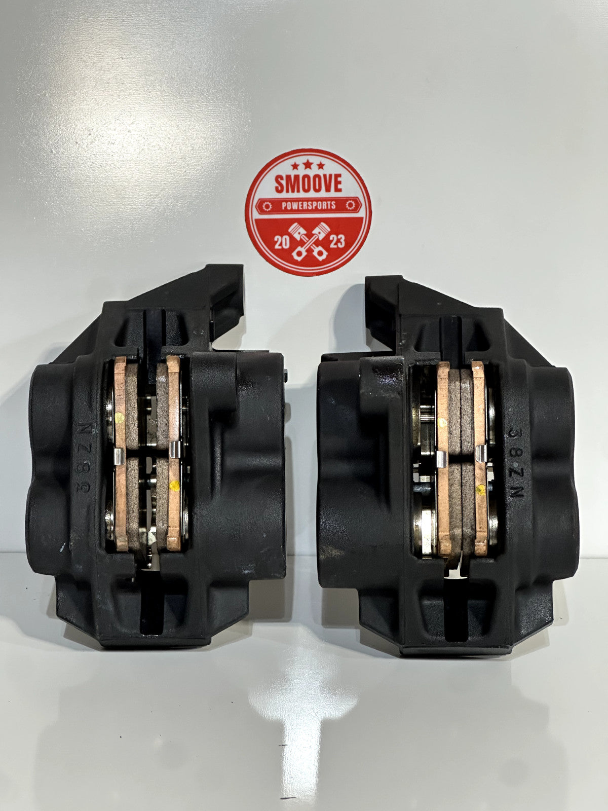 2021-2025 YAMAHA MT07 MT-07 OEM LEFT RIGHT FRONT BRAKE CALIPER SET W/ BRAKE PADS