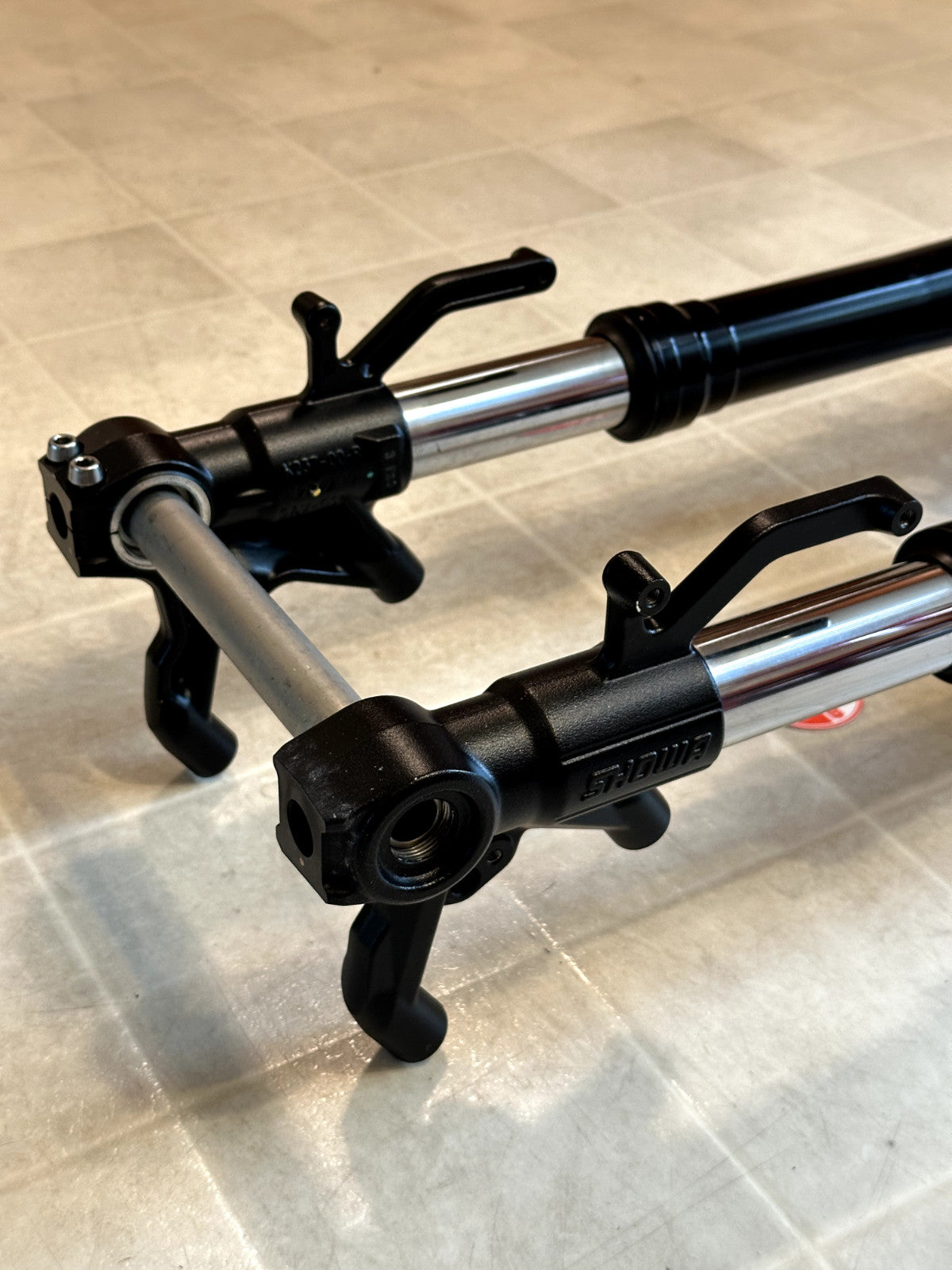 2019-2025 KAWASAKI NINJA ZX6R FRONT FORKS FORK SHOCK SUSPENSION W/ CLIP ON SET
