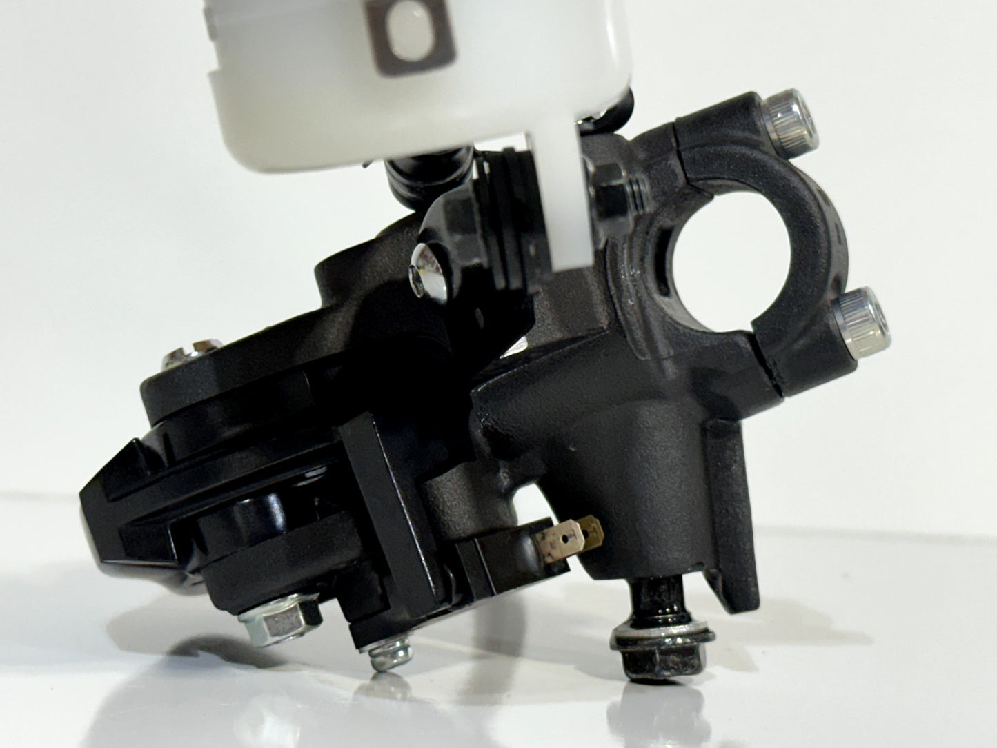 2019-2025 KAWASAKI NINJA ZX6R ZX636 OEM FRONT BRAKE MASTER CYLINDER W/ LEVER