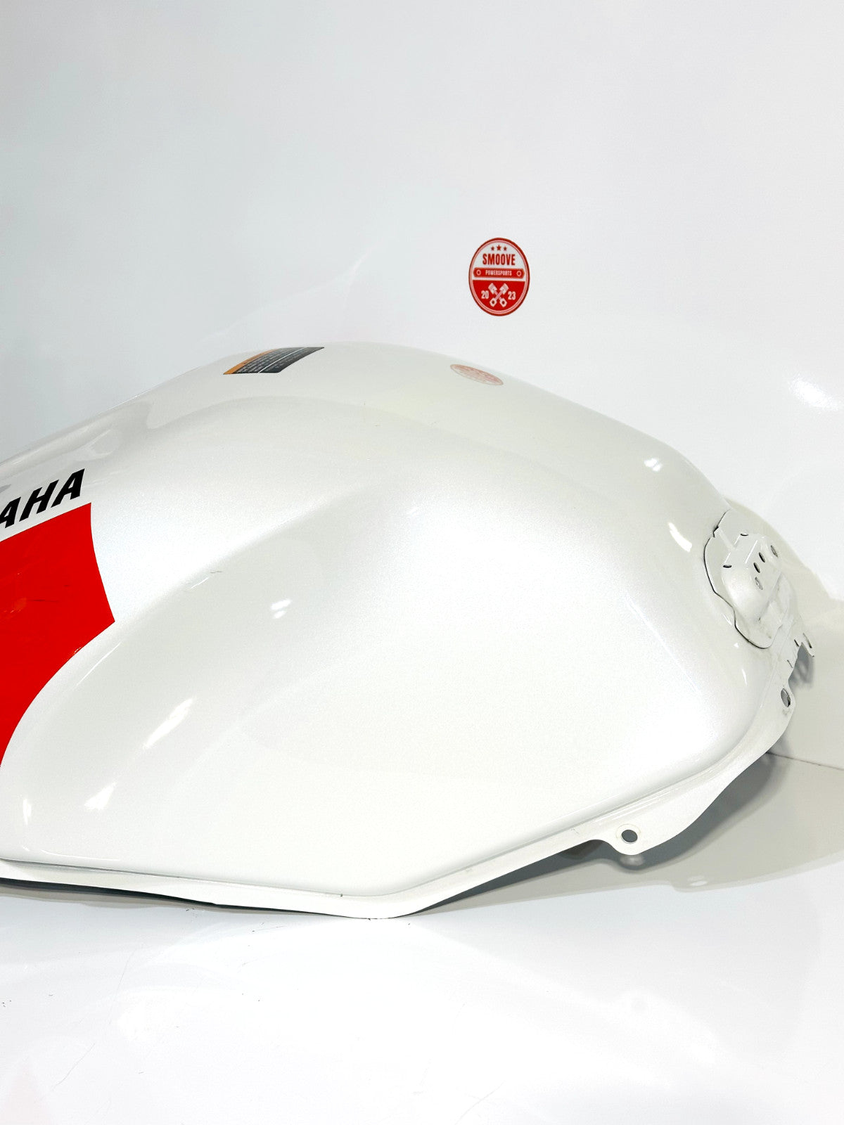 2022-2025 YAMAHA XSR900 XSR 900 OEM GAS FUEL TANK CELL PETROL RESERVOIR WHITE
