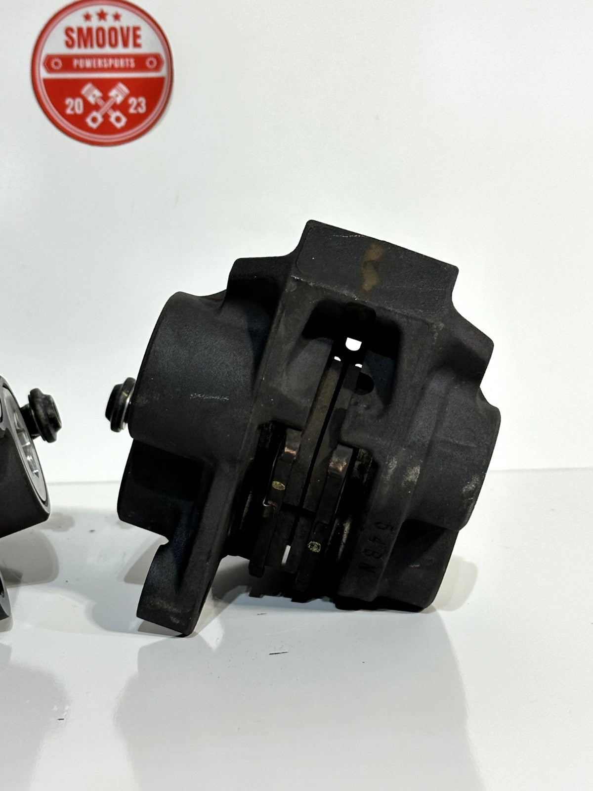 2014-2017 YAMAHA FZ07 FZ-07 OEM FRONT LEFT RIGHT BRAKE CALIPER SET PAIR W/ PADS