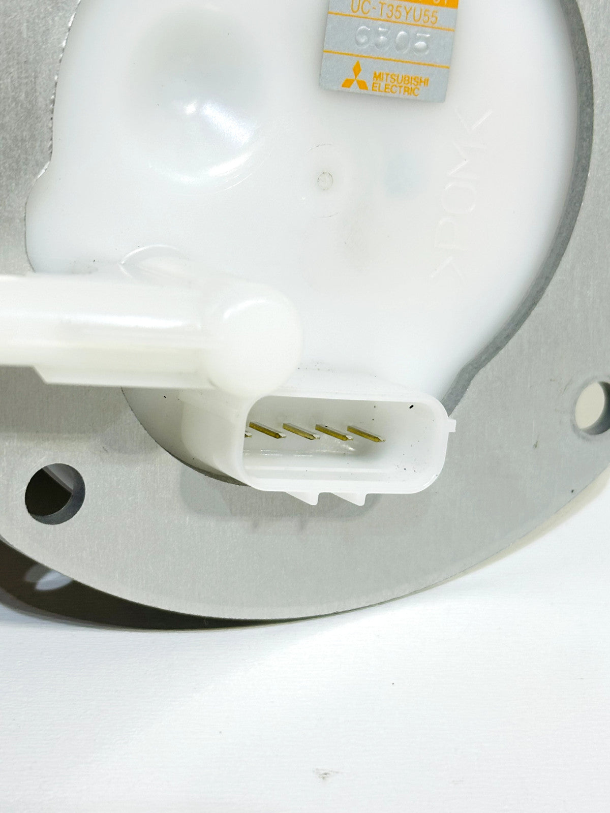 2020-2026 YAMAHA YZF R1 OEM FUEL PUMP GAS TANK PETROL SENDING UNIT 2CR-13907-01