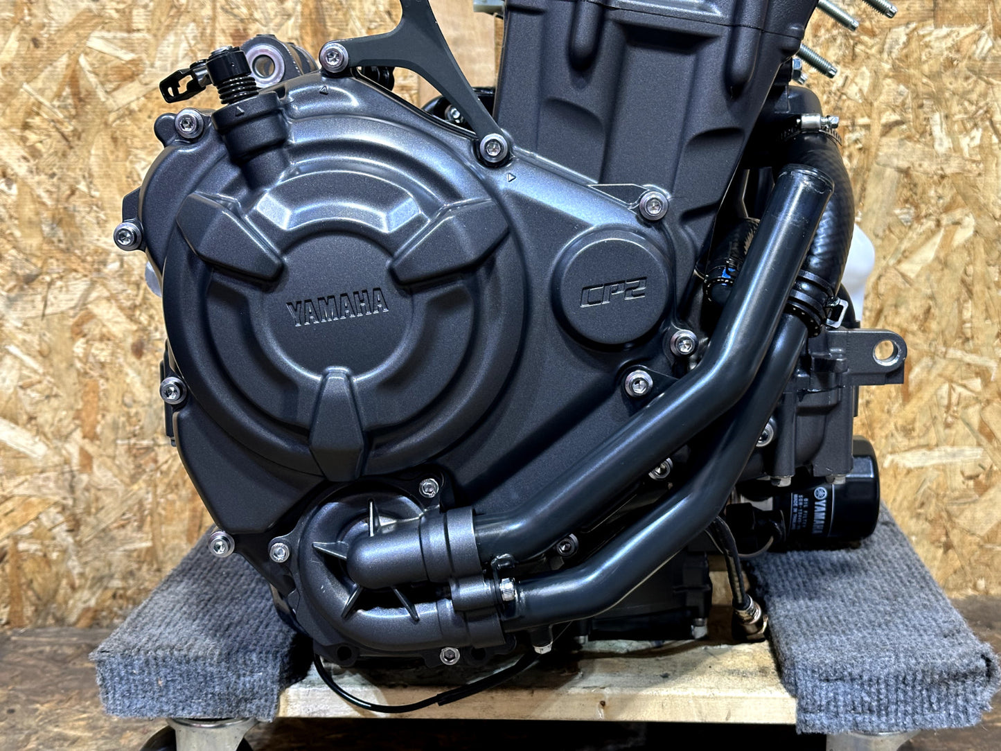 2022-2025 YAMAHA YZF R7 OEM COMPLETE ENGINE MOTOR ASSEMBLY 789 MILES MINT