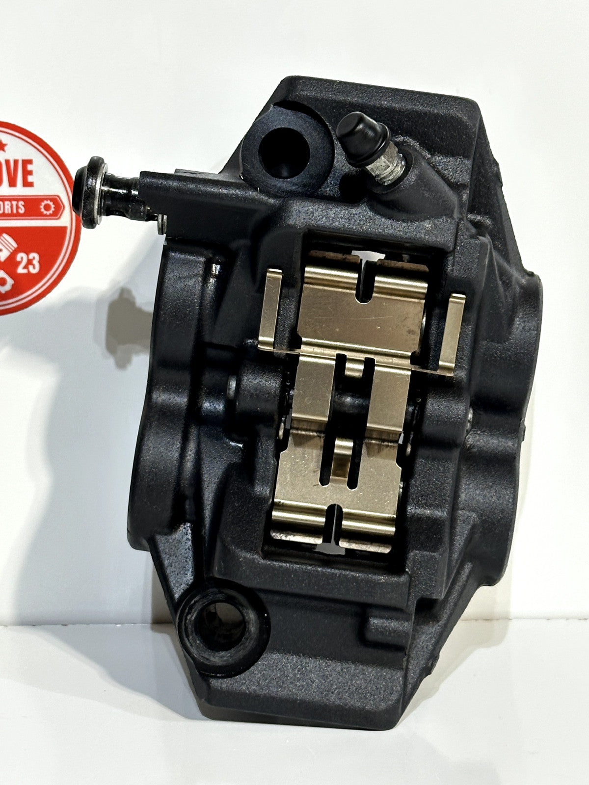 2022-2025 YAMAHA YZF R7 OEM LEFT RIGHT FRONT BRAKE CALIPER SET W/ PADS