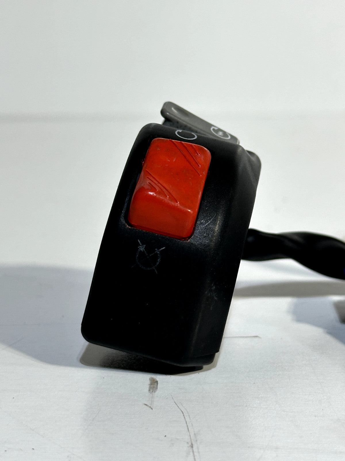 2008-2016 YAMAHA YZF R6 OEM RIGHT HANDLE BAR START STOP KILL SWITCH