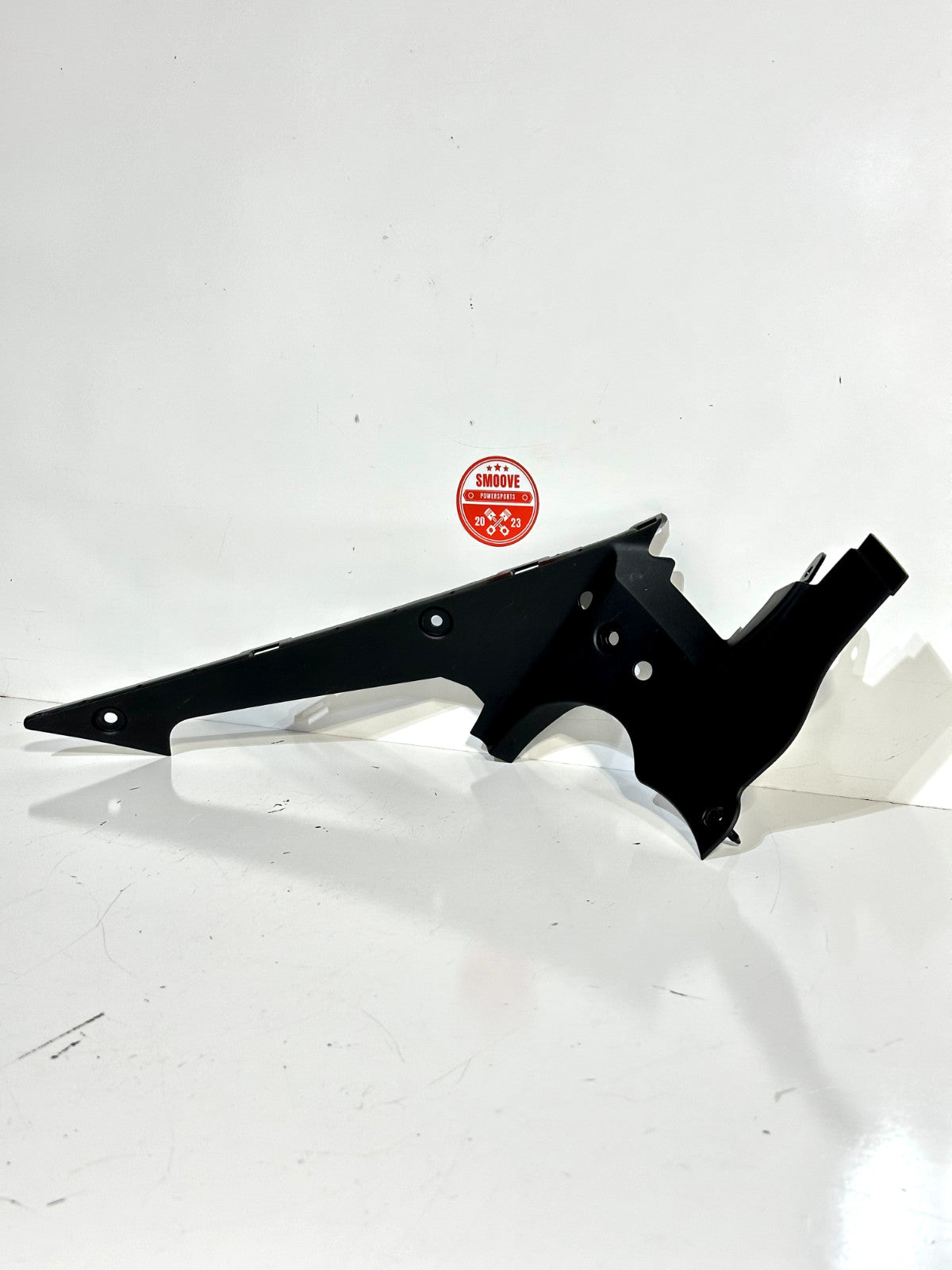 2020-2025 YAMAHA YZF R1 OEM RIGHT SIDE INNER FRONT LOWER UNDER TRIM B3L-2836L