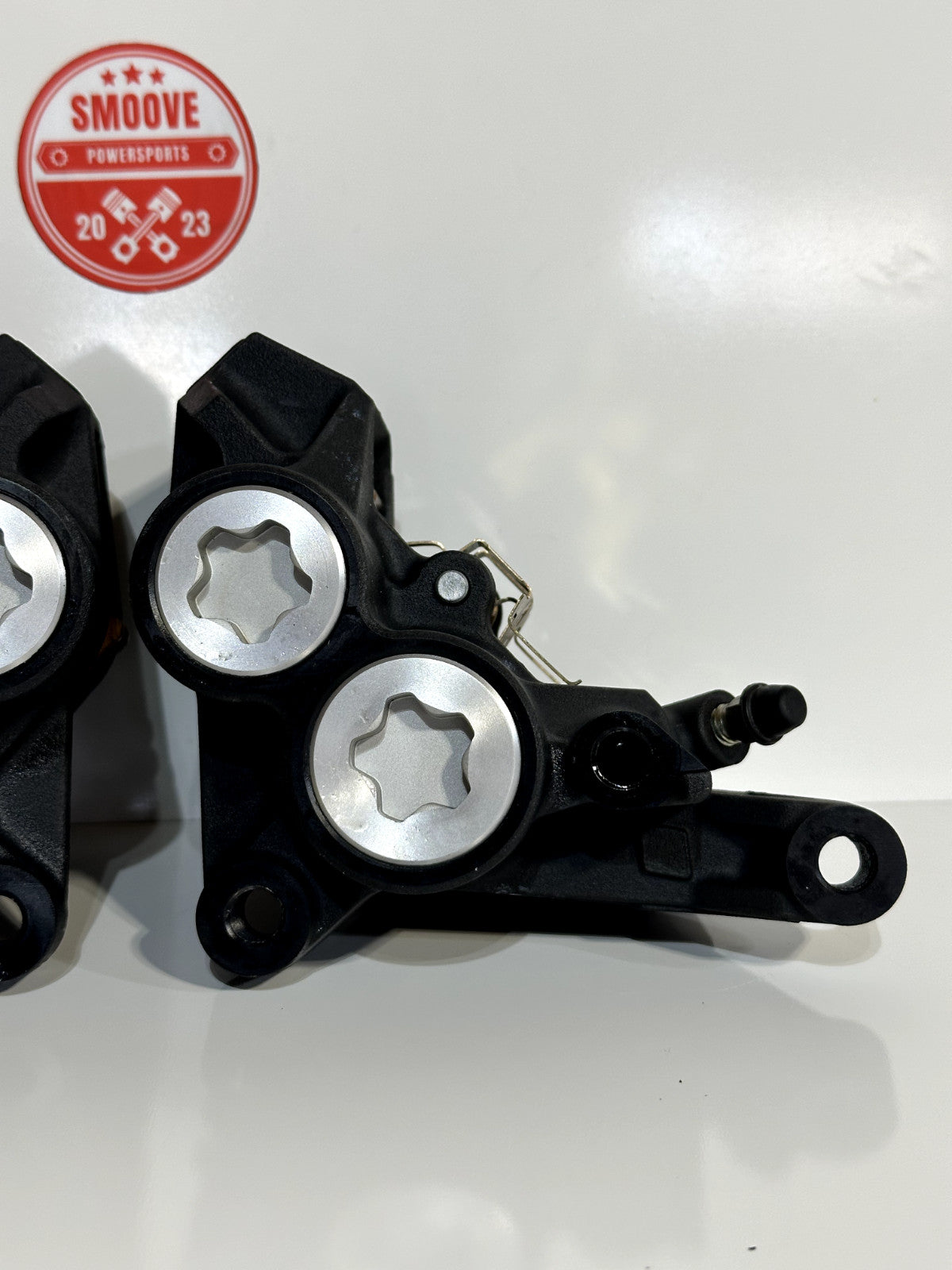2021-2025 YAMAHA MT07 MT-07 OEM LEFT RIGHT FRONT BRAKE CALIPER SET W/ BRAKE PADS