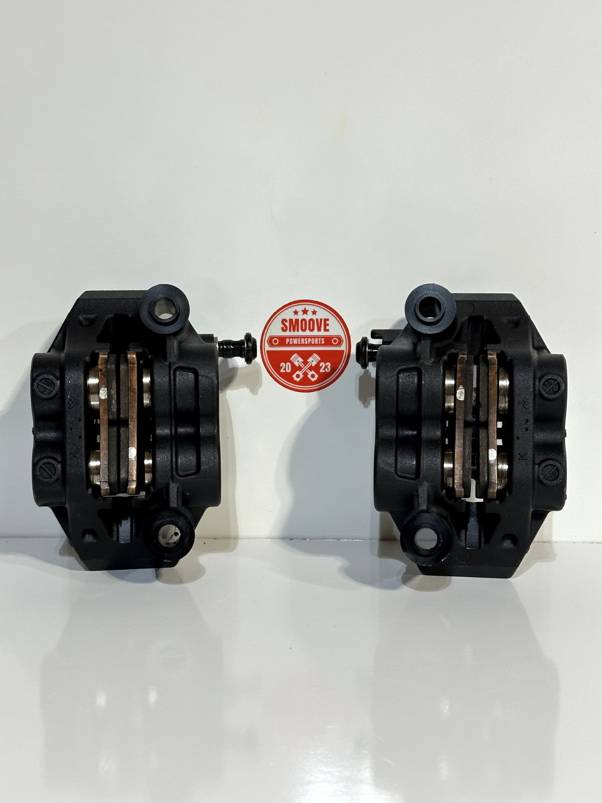 2022-2025 YAMAHA YZF R7 OEM LEFT RIGHT FRONT BRAKE CALIPER SET W/ PADS