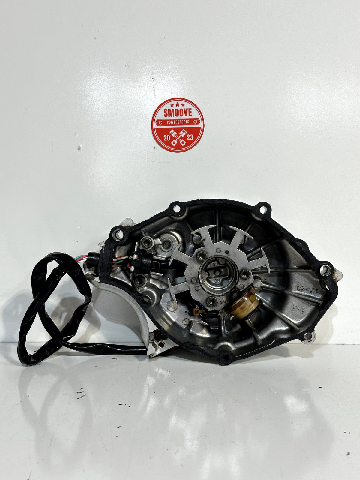 2002 YAMAHA TTR125 TTR 125 OEM STATOR MAGNETO COVER W/ STATOR MAGNETO GENERATOR