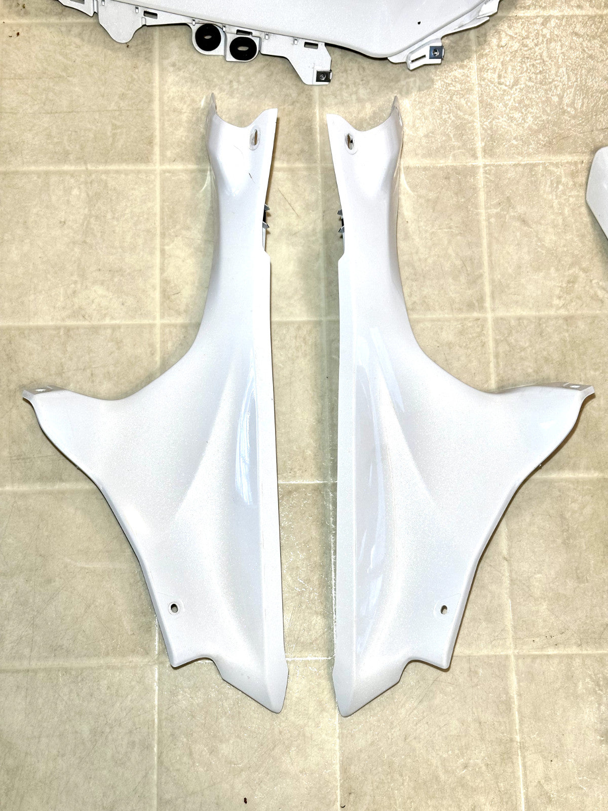 2022-2025 YAMAHA YZF R7 OEM COMPLETE FAIRING BODY PANEL PLASTICS COWL KIT WHITE