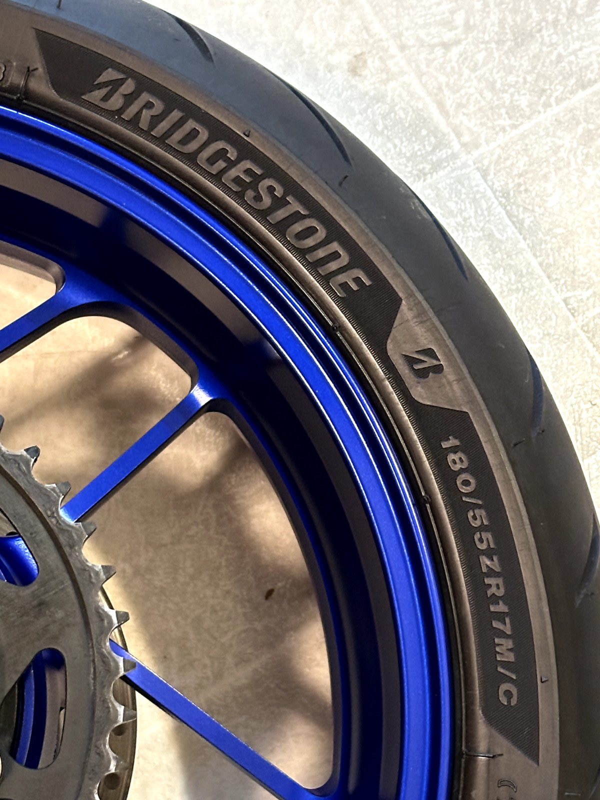 2021-2025 YAMAHA MT09 MT-09 SP OEM REAR BACK WHEEL RIM TIRE SPROCKET ROTOR BLUE