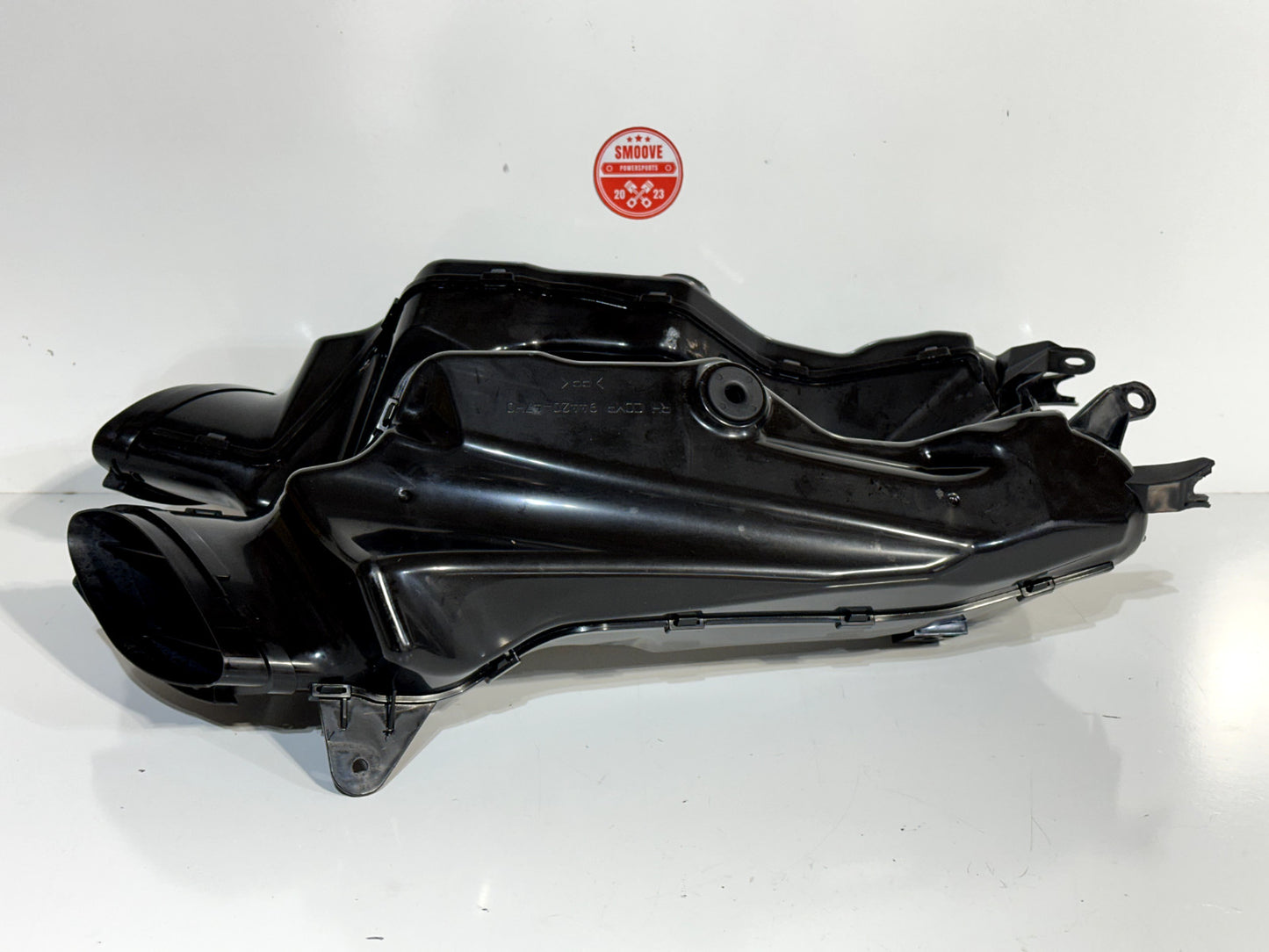 2009-2016 SUZUKI GSXR1000 GSXR 1000 OEM RIGHT LEFT RAM AIR INTAKE DUCT TUBE SET
