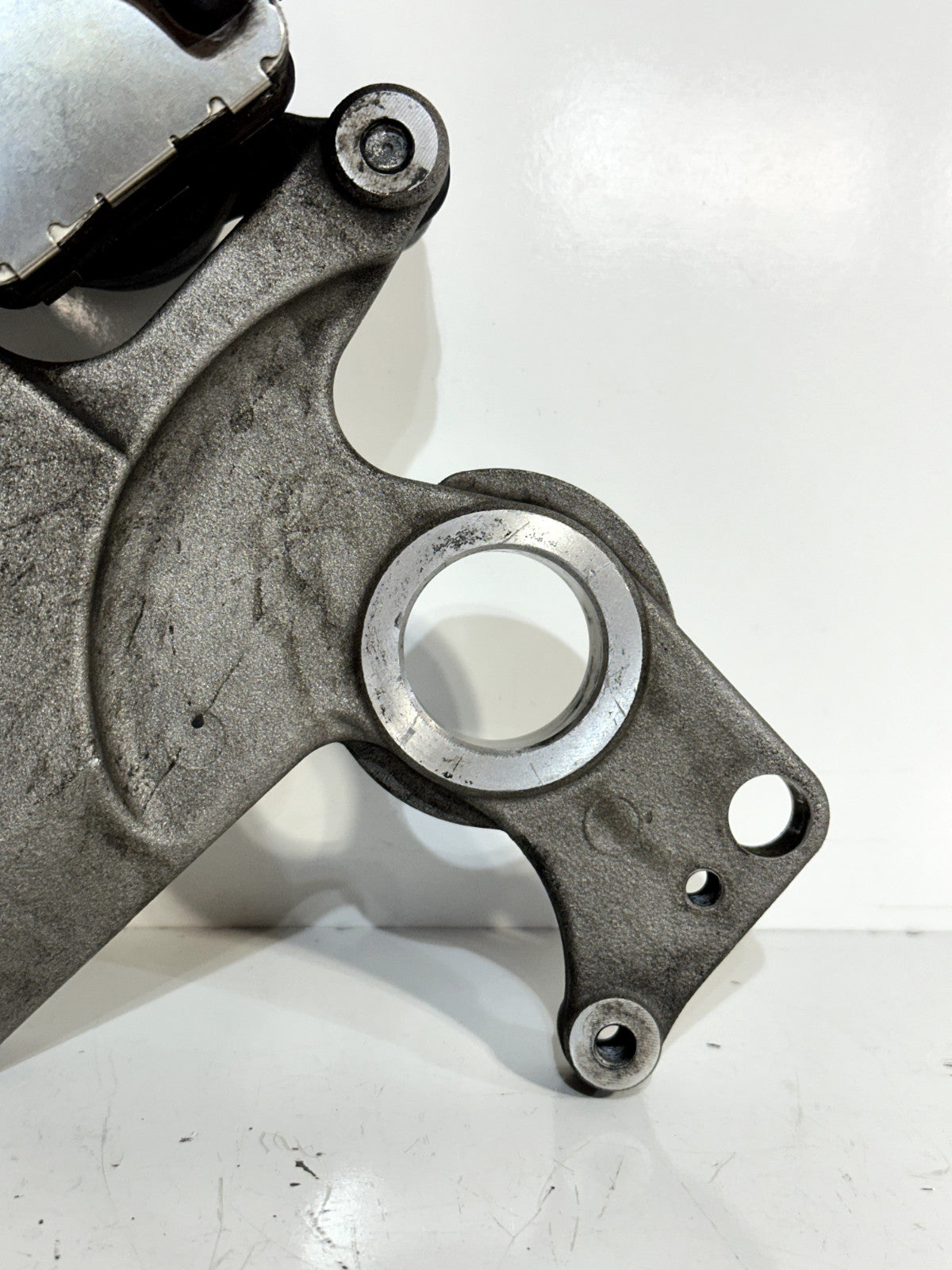 2015-2023 YAMAHA YZF R1 REAR BACK BRAKE CALIPER W/ MOUNT & PADS ASSEMBLY