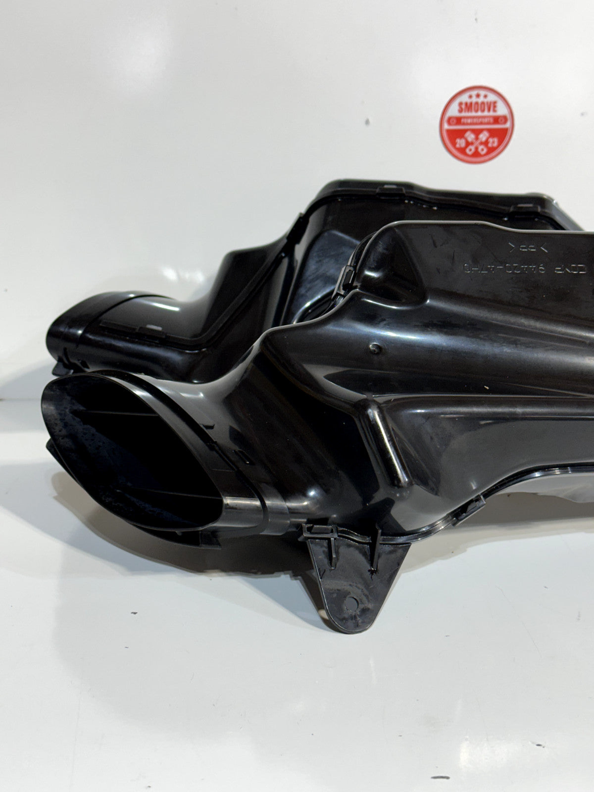 2009-2016 SUZUKI GSXR1000 GSXR 1000 OEM RIGHT LEFT RAM AIR INTAKE DUCT TUBE SET