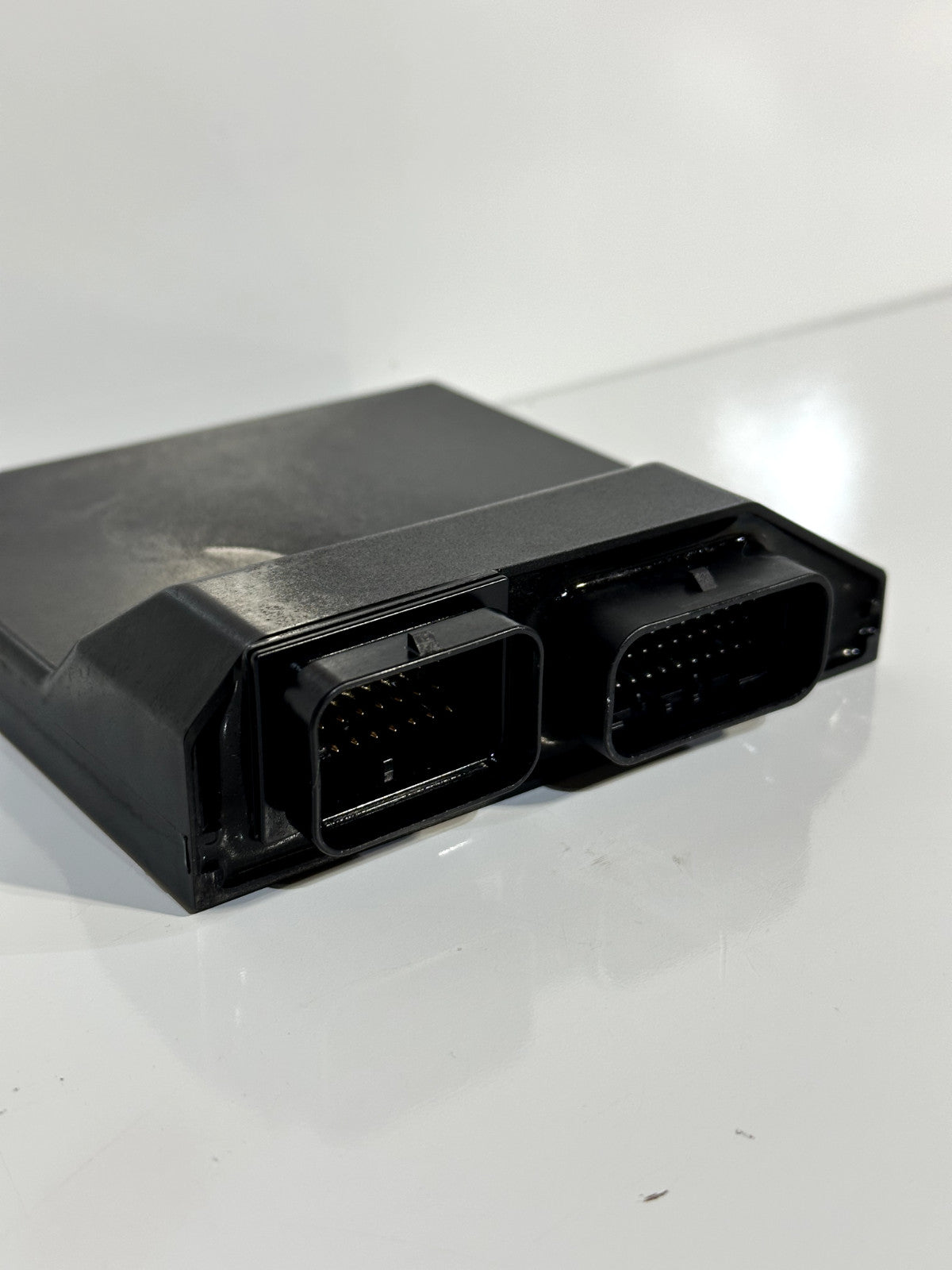 2014-2017 YAMAHA FZ09 FZ-09 OEM ECU ENGINE COMPUTER CONTROLLER UNIT CDI ECM BOX