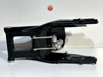 2020-2026 YAMAHA YZF R1 OEM SWINGARM REAR BACK SUSPENSION SWING ARM